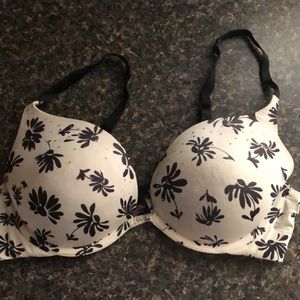 36C Victoria’s Secret Push Up Bra